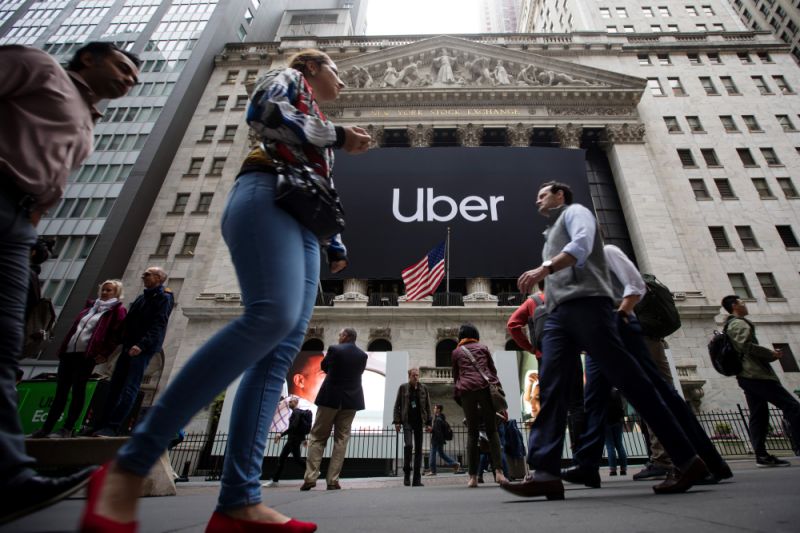 IPO Của Uber: Nhiều Khách Sộp Của Morgan Stanley "Sa Lầy"