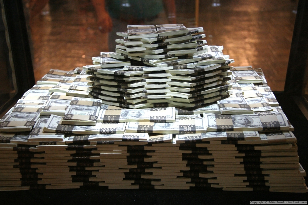 moneystack.jpg