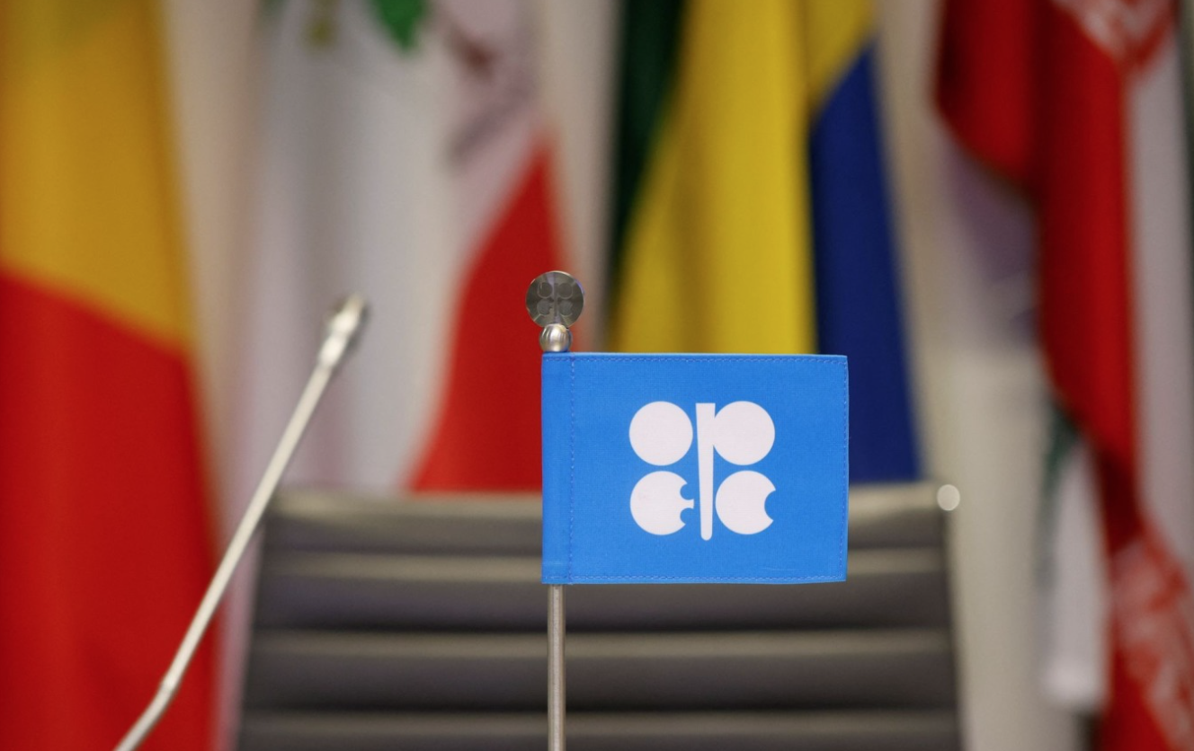 Điều gì xảy ra khi OPEC+ giảm 2 triệu thùng dầu mỗi ngày?