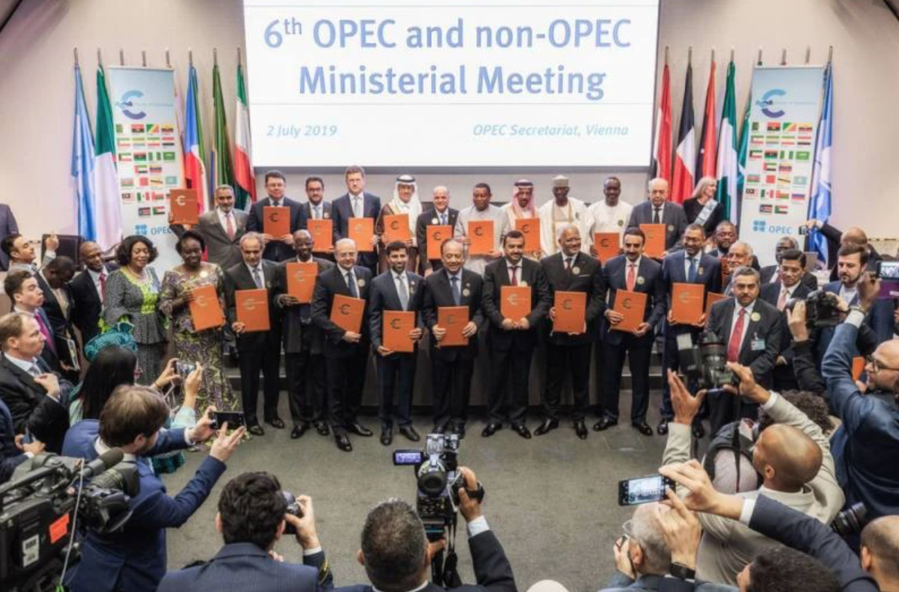 OPEC+ đang ở tình thế nguy hiểm, đứng trước rủi ro tan rã