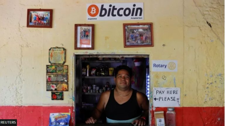 Sau hơn 1 năm áp dụng Bitcoin, người dân El Salvador cảm thấy thất vọng với chính phủ