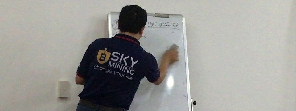 Hệ thống đa cấp đào coin Sky Mining tuyên bố phá sản, trả lại máy chứ không trả tiền đầu tư