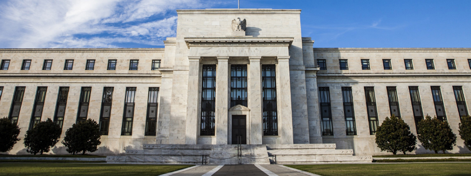 Fed chính thức nâng lãi suất lần thứ 4, thận trọng cho kế hoạch năm sau