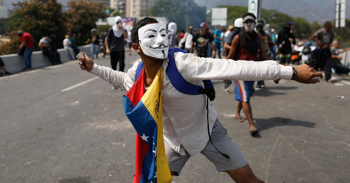 Nắm một lượng lớn bitcoin nhưng Venezuela loay hoay không biết cách tiêu