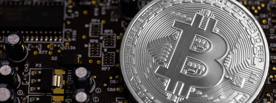 Muốn đầu tư vào Bitcoin và thị trường tiền điện tử? Hãy đọc bài này đã